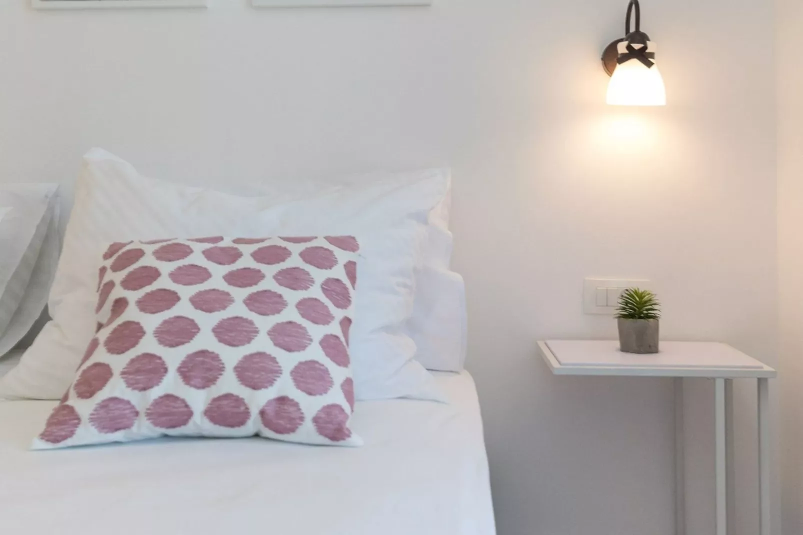 Scenic Elegant Trogir Villa with Pool - Five Bedroom Villa-Schlafzimmer