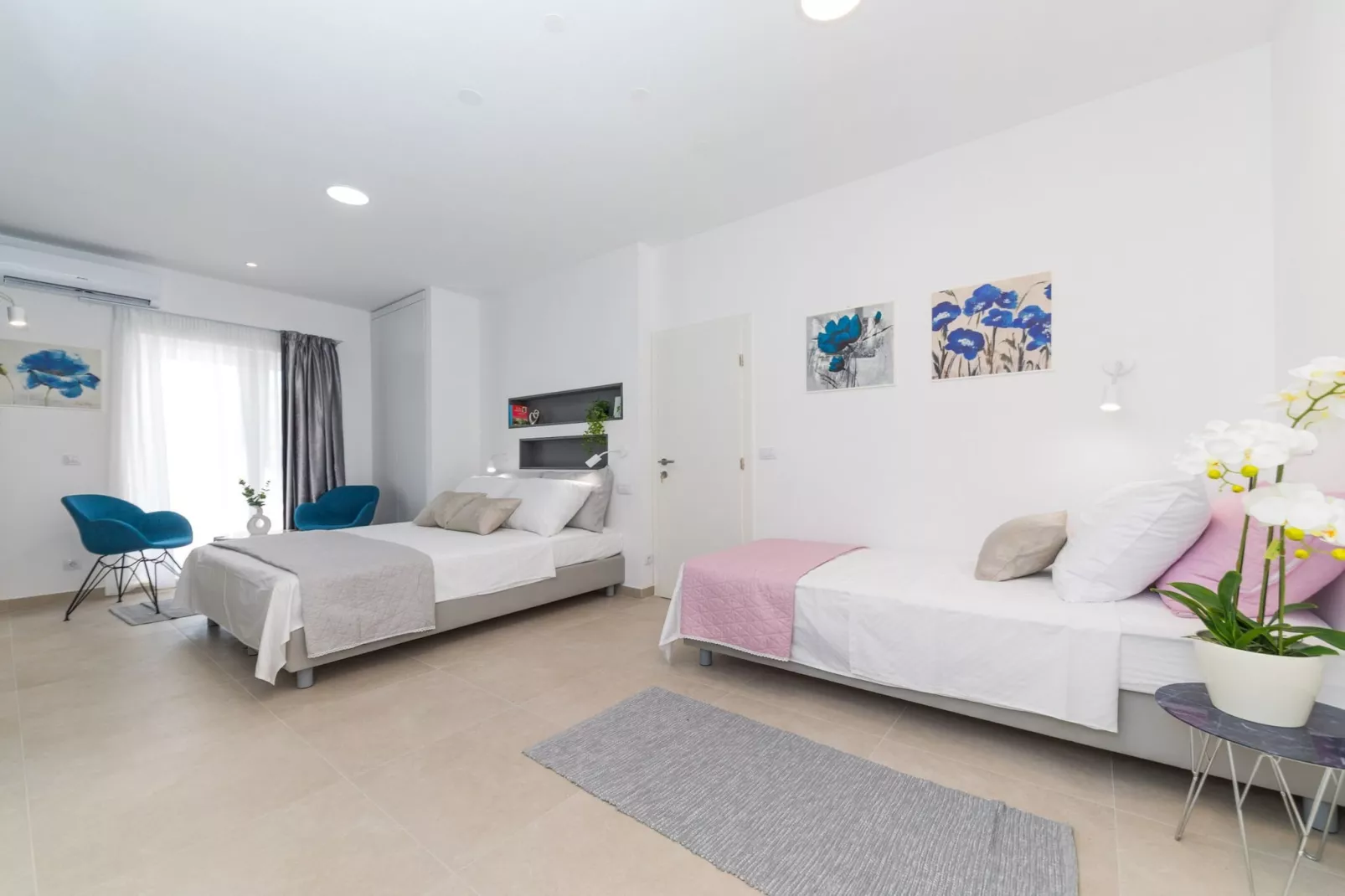 Scenic Elegant Trogir Villa with Pool - Five Bedroom Villa-Schlafzimmer