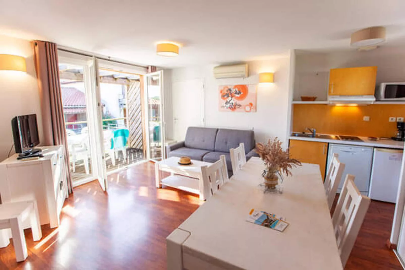 Residence Les Hameaux de la Chalosse Cassen // 2pcs 4 pers - Dining room