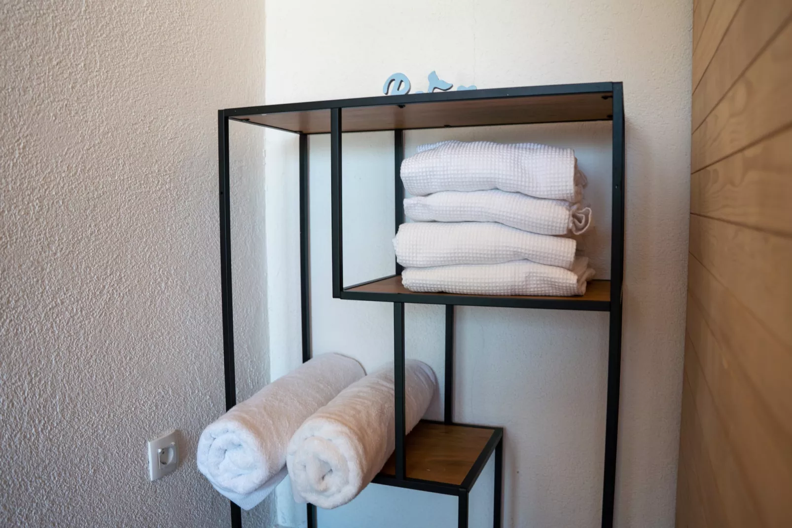 Villa Brusiana with covered heated pool-Salle de bain