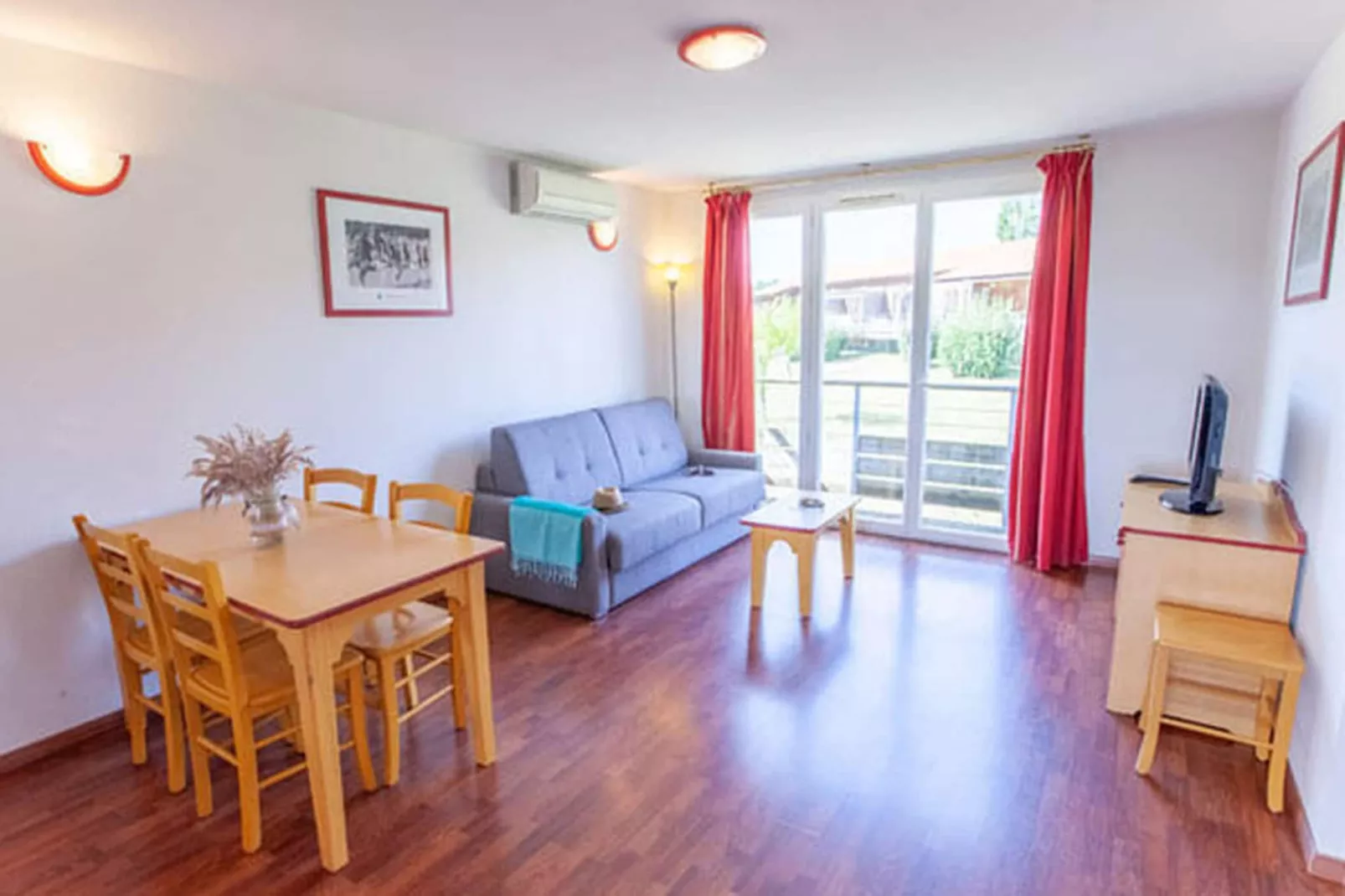 Residence Les Hameaux de la Chalosse Cassen // 4 pcs 8 pers - Salon