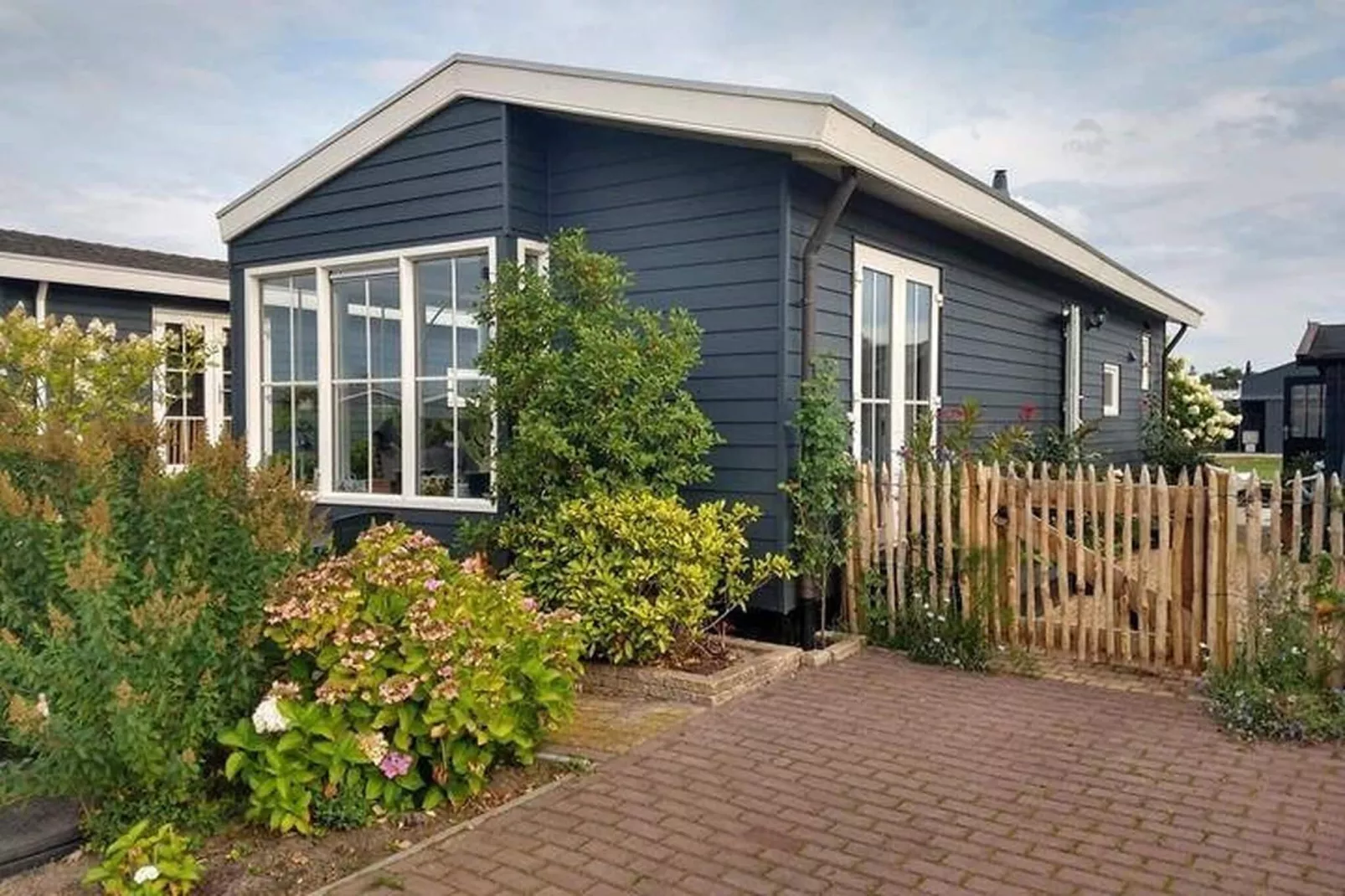 Chalet Resort Venetie Giethoorn-Exterior summer