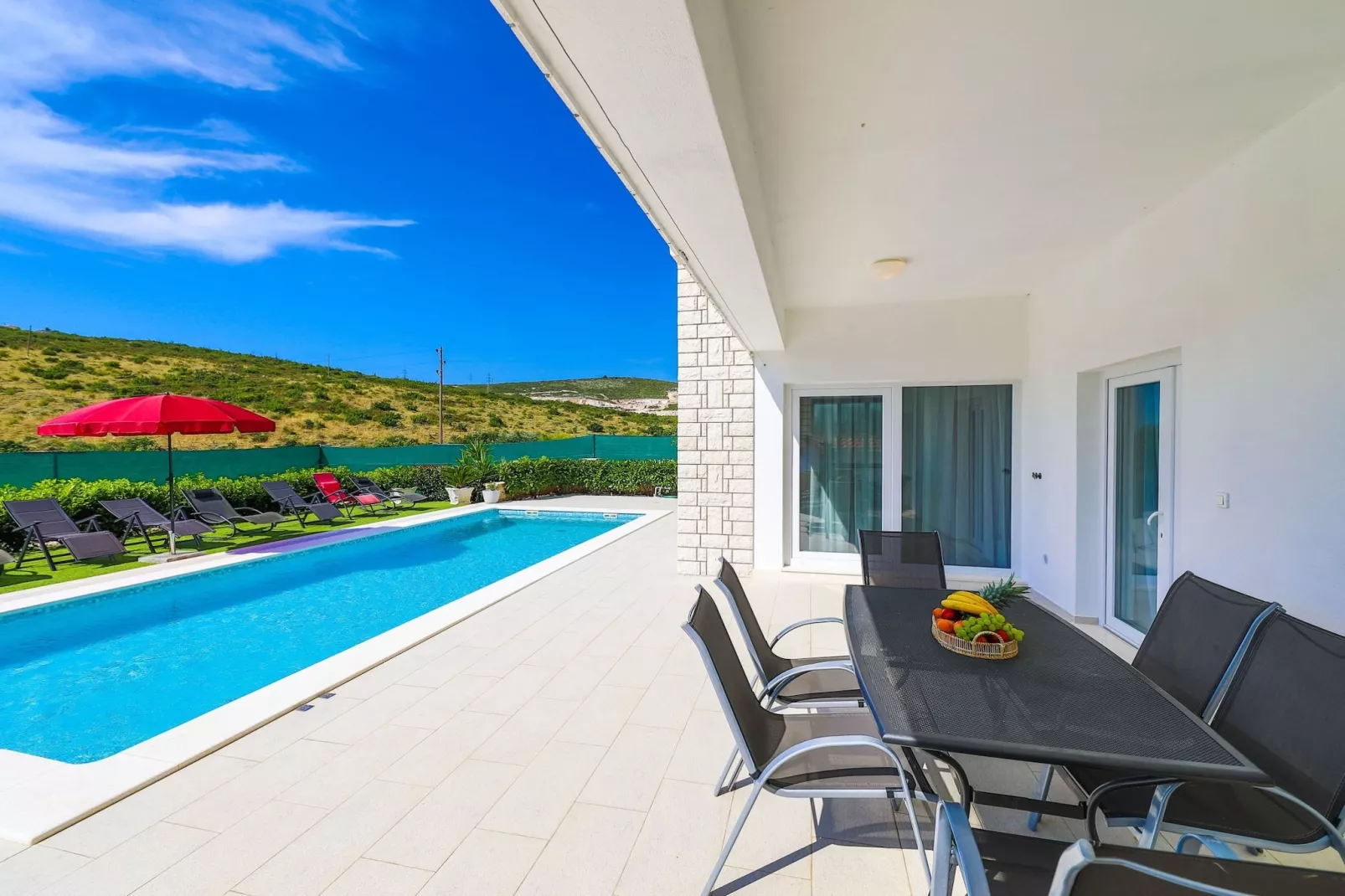 Scenic Elegant Trogir Villa with Pool - Five Bedroom Villa-Schwimmbad