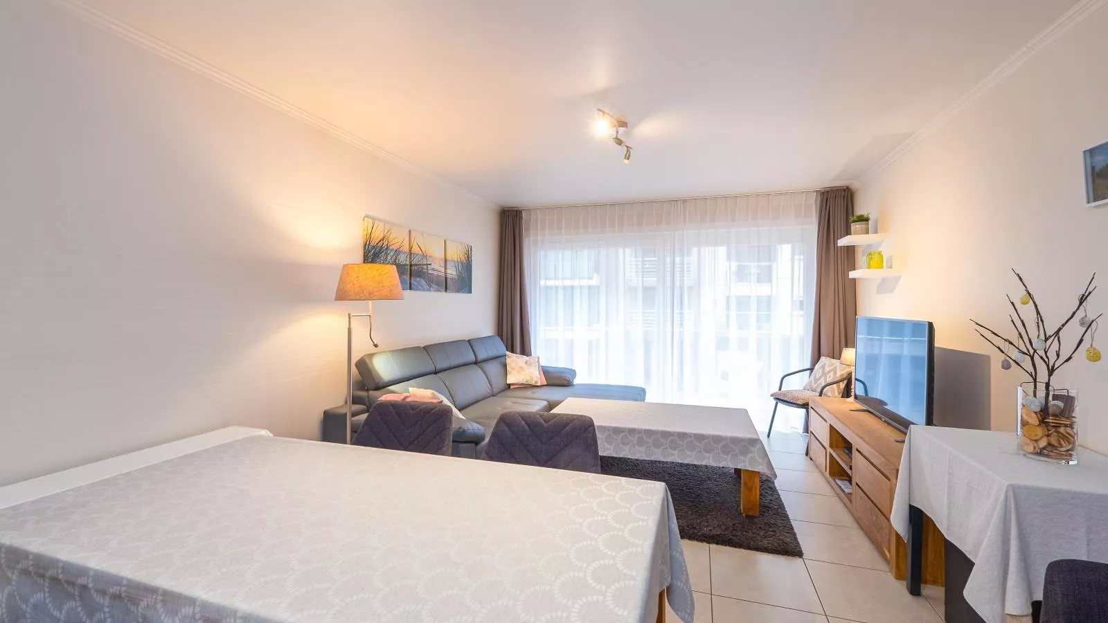 De Ra - 0101 + park. 45 (Antigua)