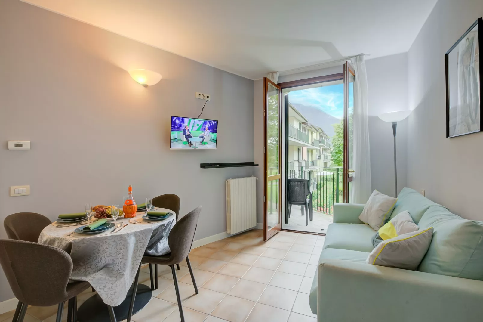 RESIDENCE PORTO LETIZIA - VILLAGE-BILOCALE 4 PAX 8226 - VGB4-Wohnzimmer