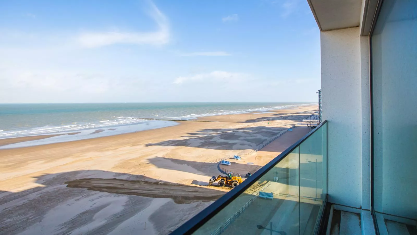 Les Amiraux - 0701 + box 2-Outdoor