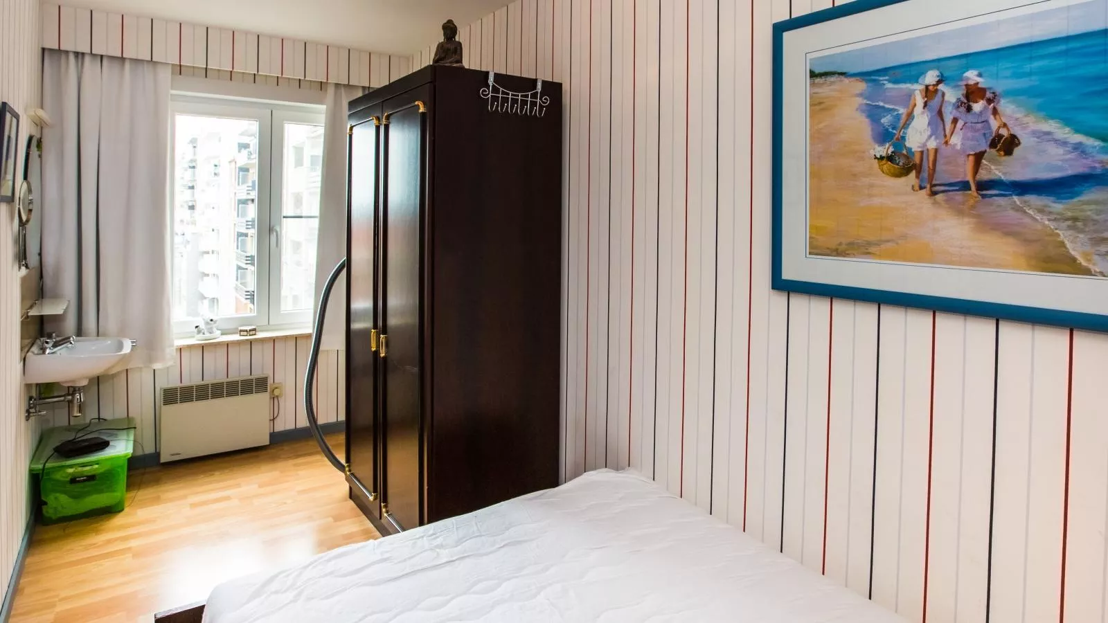 Michelangelo - 0605-Bedroom