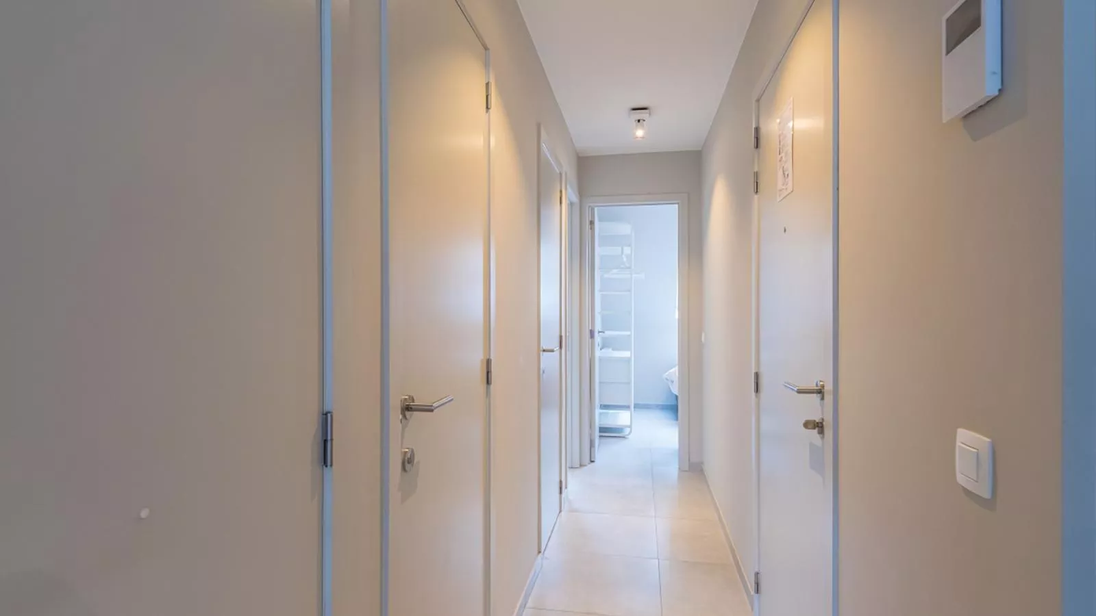 Verdi - 0402 + box 69 (Casino Parking)-Indoor