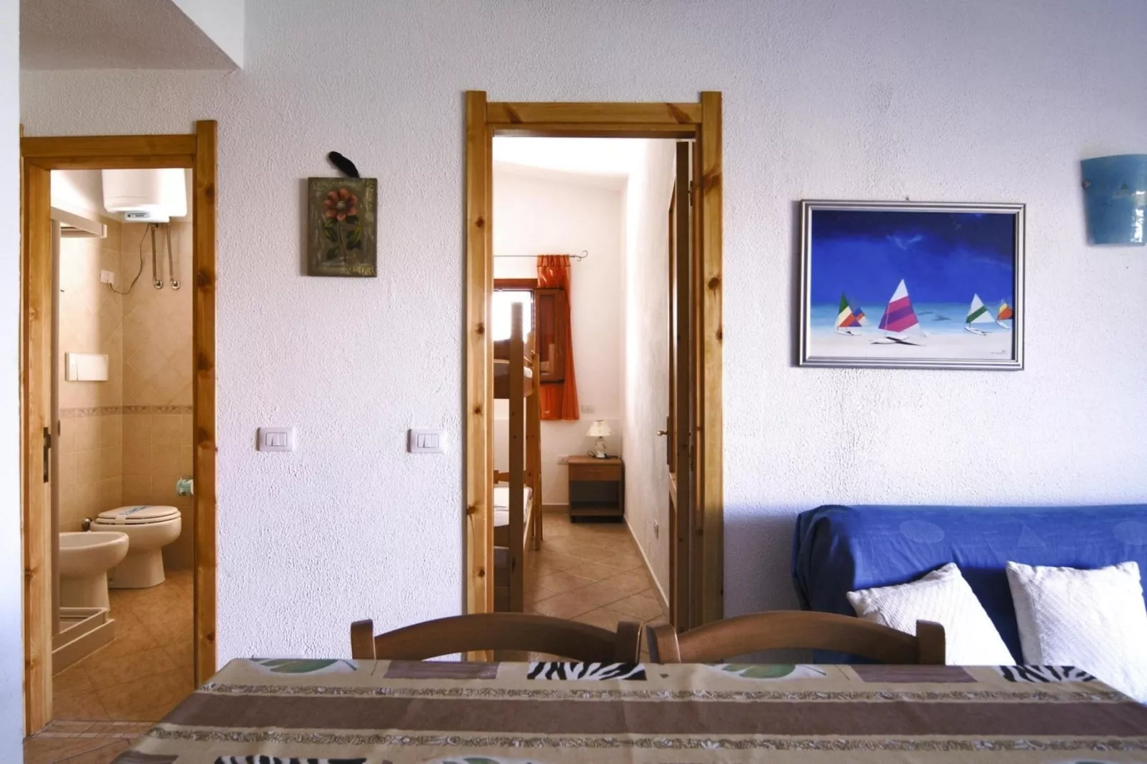 Apartments Le Ginestre Costa Rei - Type Trilo-Salle à manger