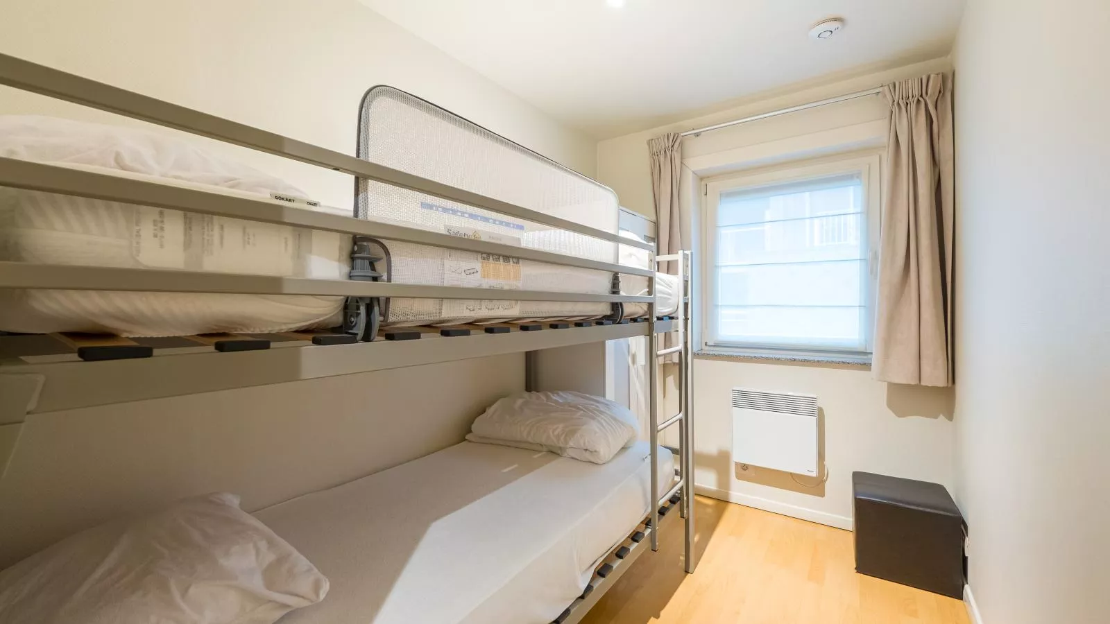 De Ra - 0101 + park. 45 (Antigua)-Bedroom