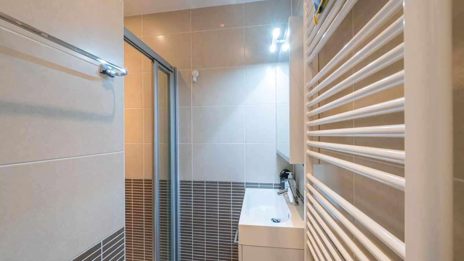 Villa Georges I - 0103-Bathroom