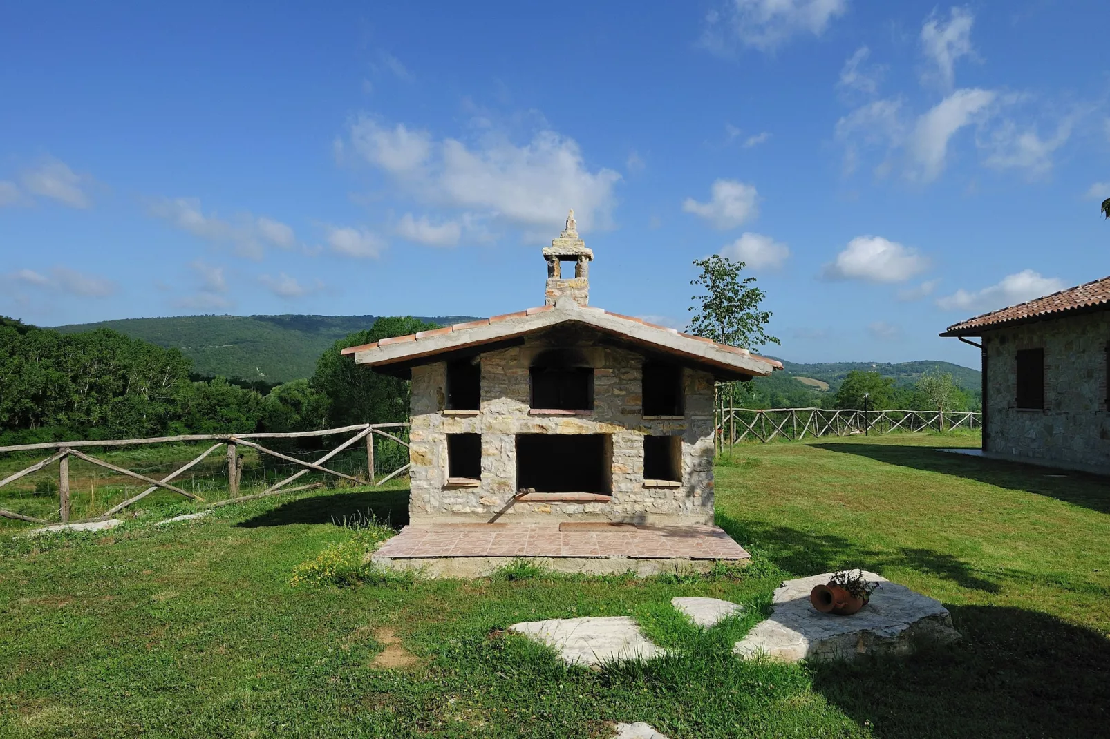 Pertinace-Garten Sommer