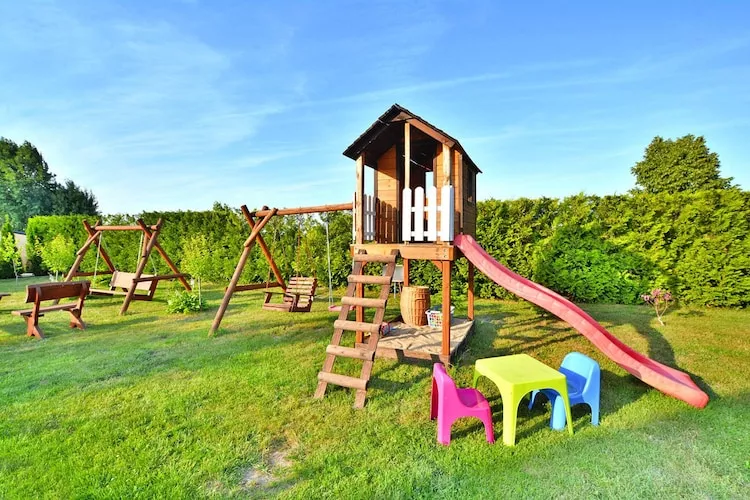 Domki wakacyjne z basenem i jacuzzi Osieki-Parkeinrichtungen