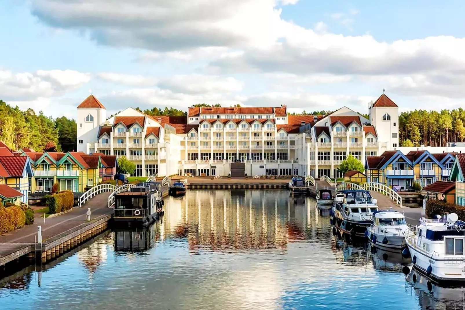 Hafendorf Superior Double Room with Lakeview Balcony