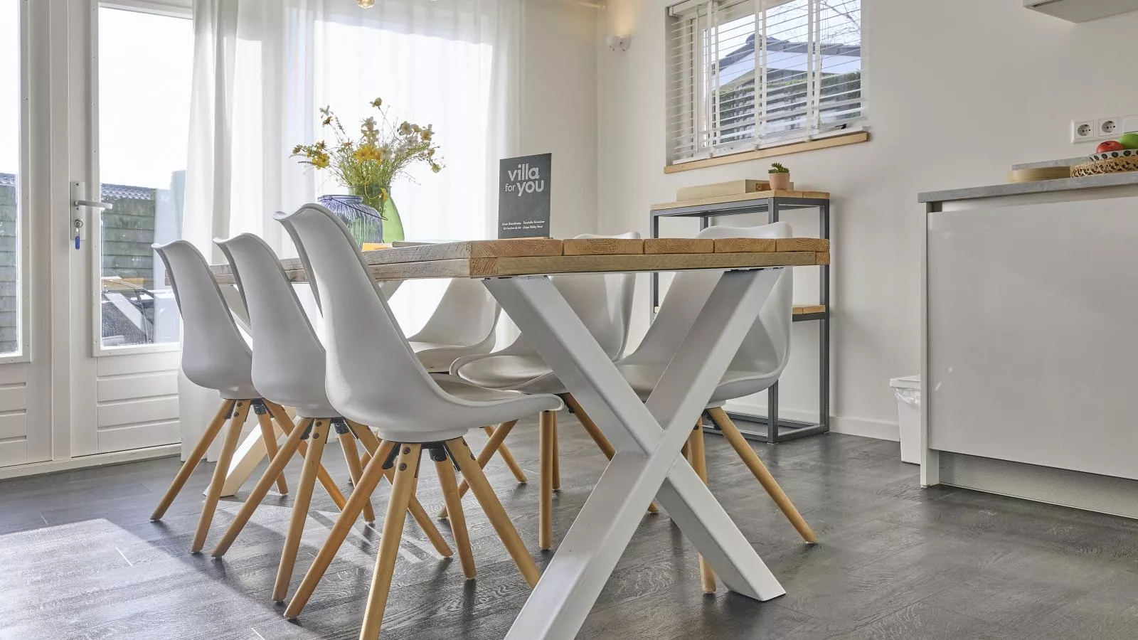 De Zomerbij - Dining room