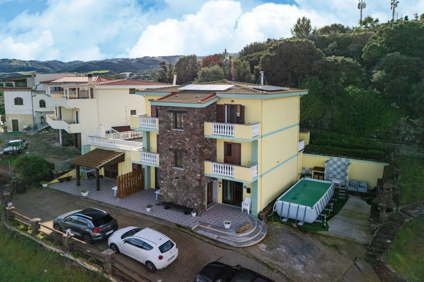 LA ROCCA 2 - Exterior in summer