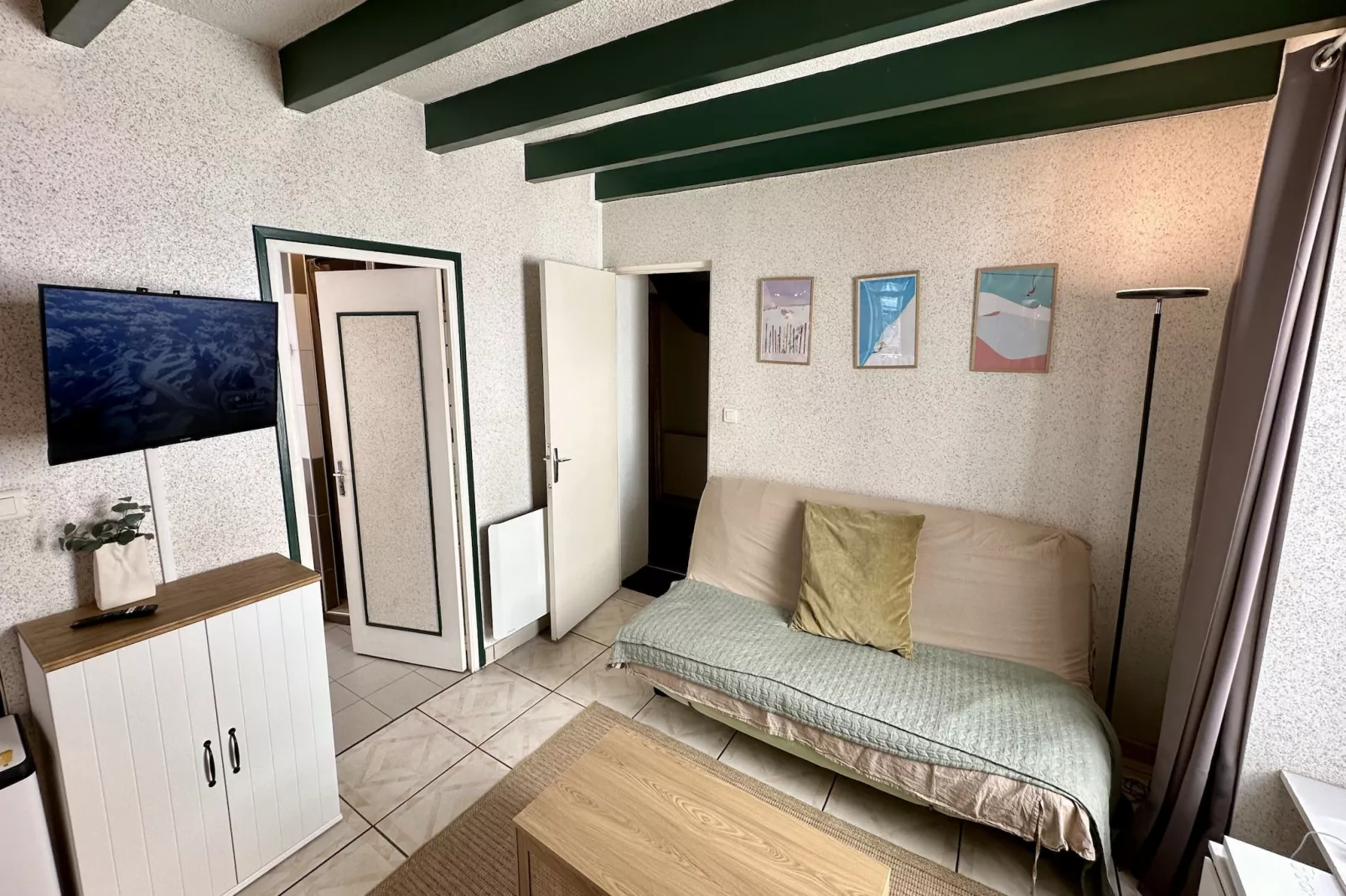 T3 Montlosier Le Mont Dore 5/7 pers-Living room