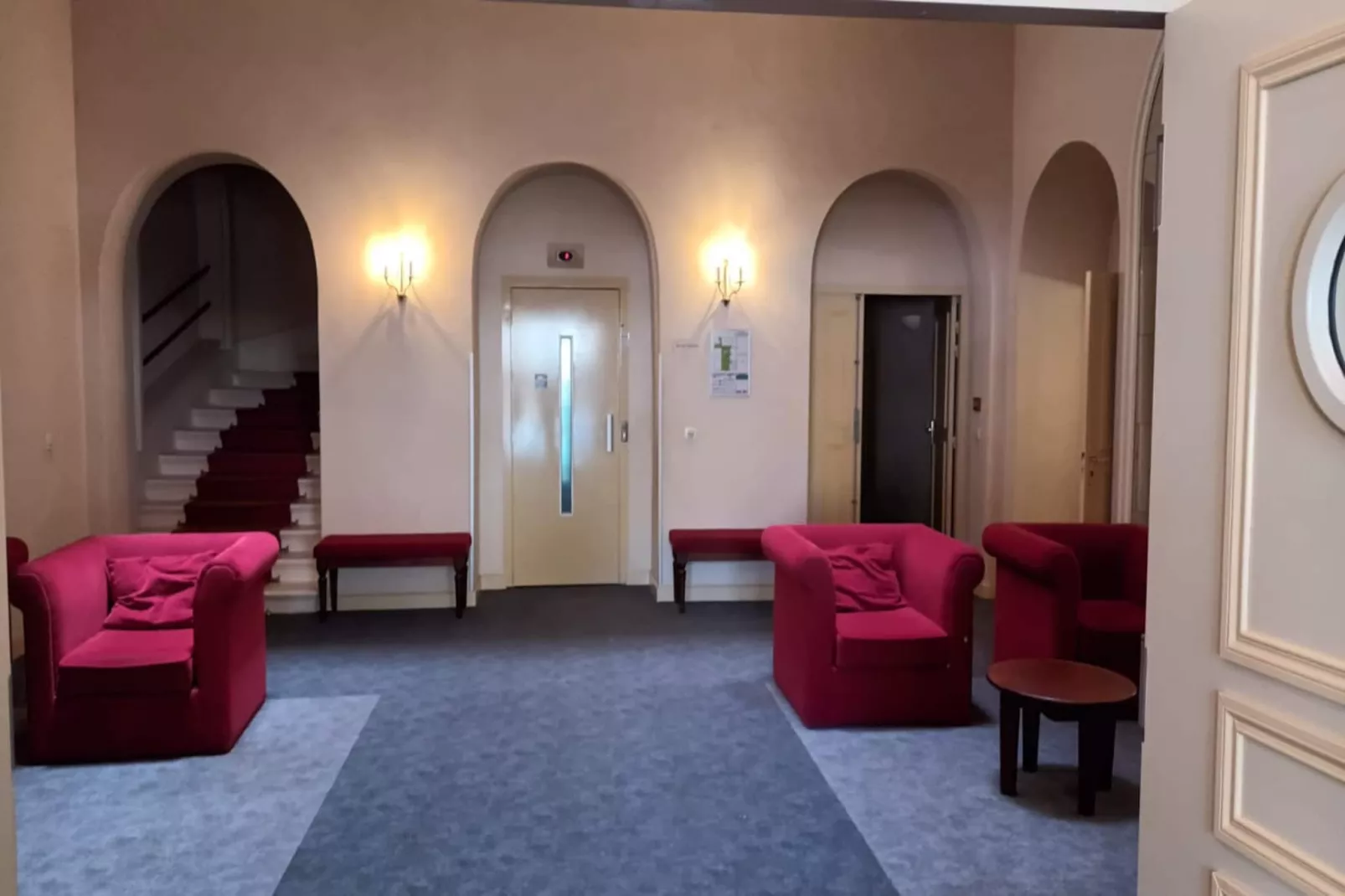 So' Amandine - La Bourboule-Empfangshalle