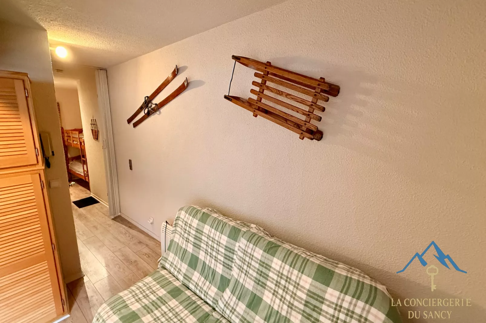 L'Oise 209 Le Mont Dore 6pers - Salon