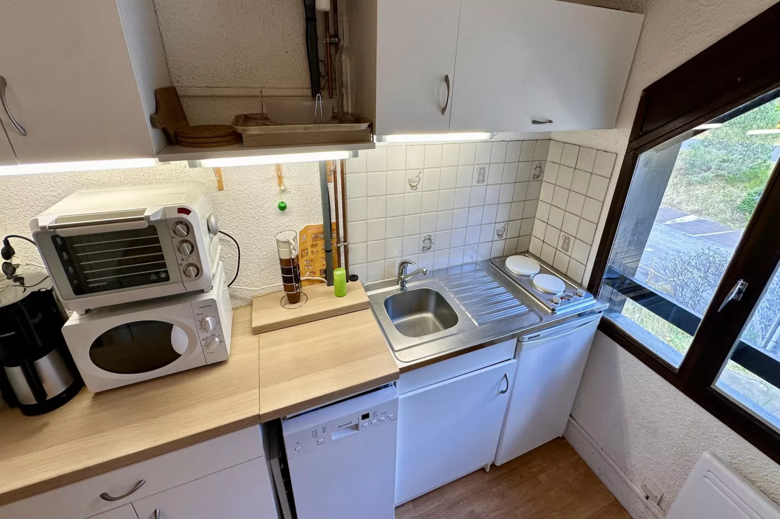 Comme à la maison Le Mont Dore - Kitchen