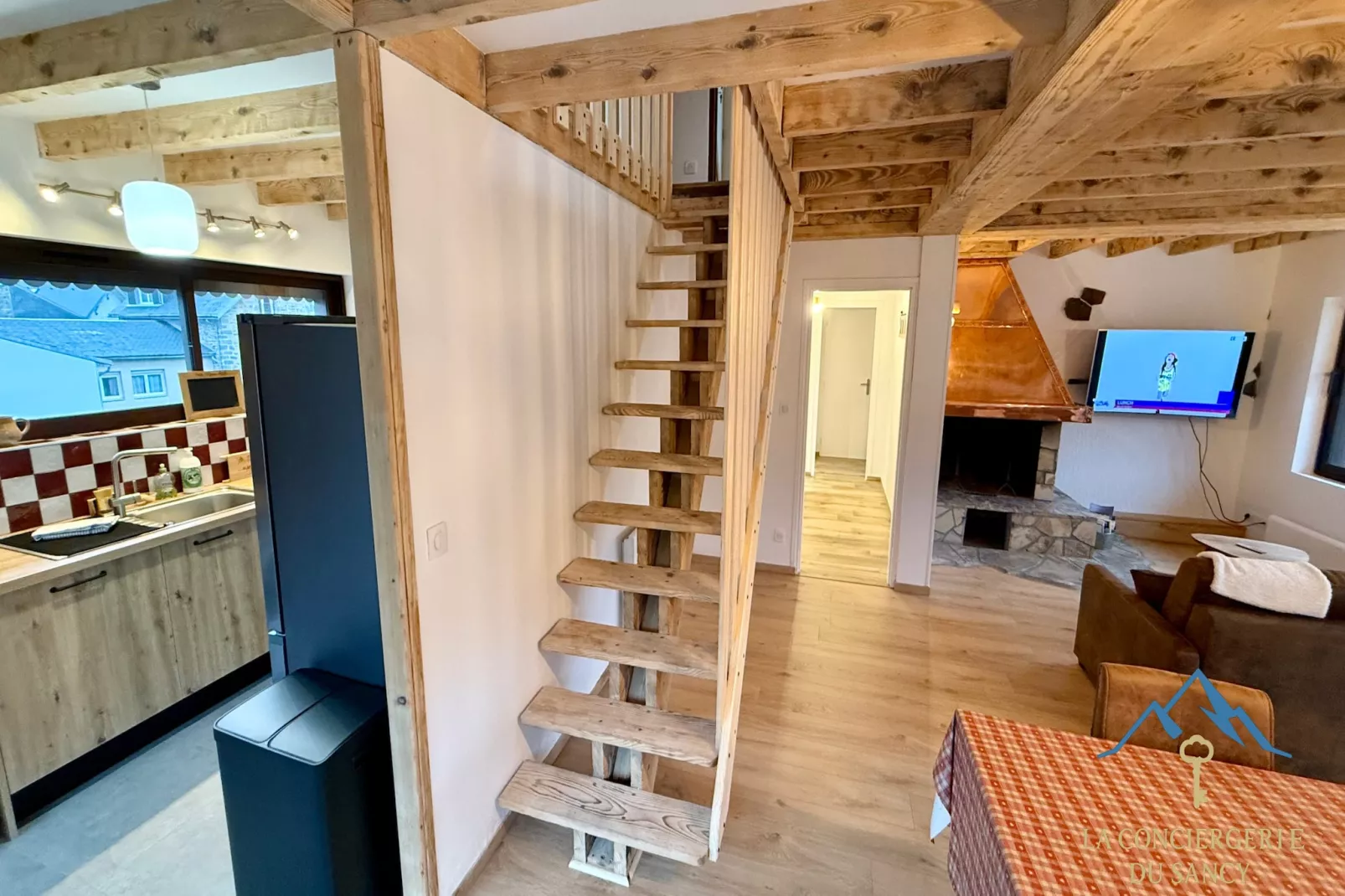 La Cascada Le Mont Dore-Living room