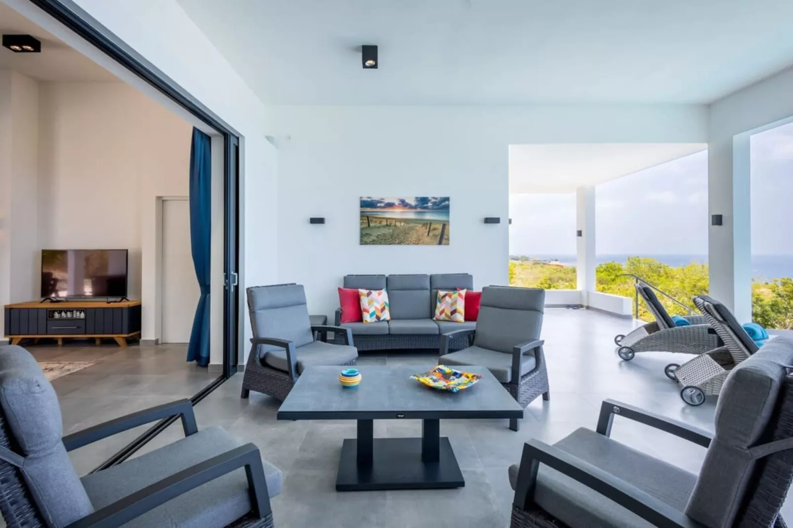 Holidays | 531-Salon