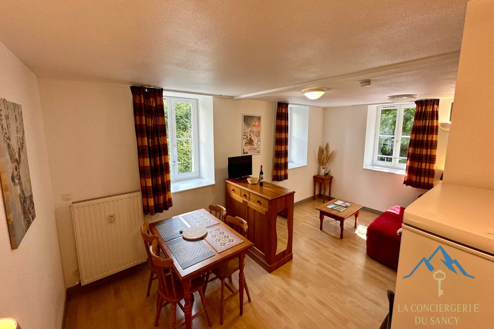 La Rive Gambetta La Bourboule 4 pers-Esszimmer