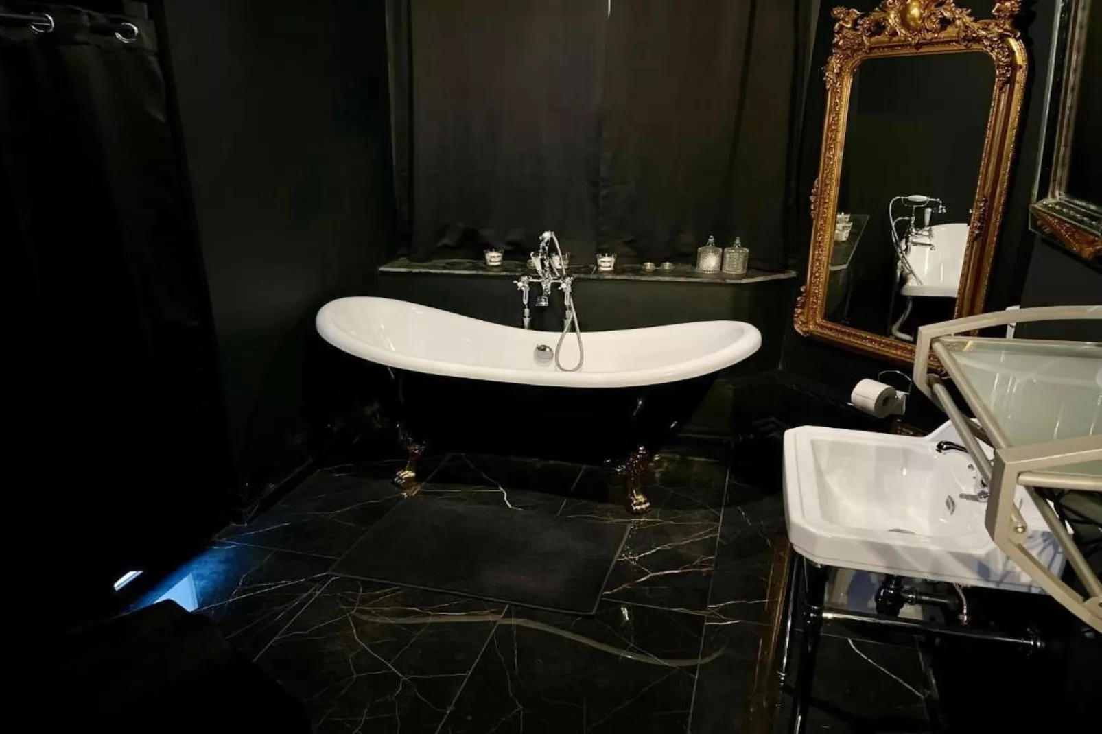 Le Bovary-Badezimmer