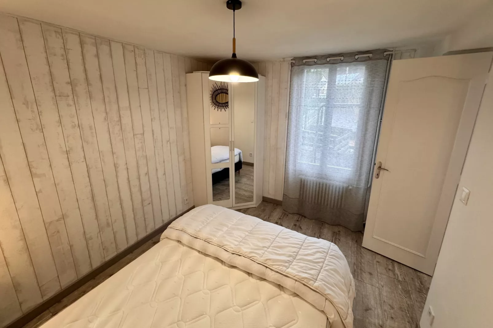 Le Jasmin 3pers Le Mont Dore - Chambre