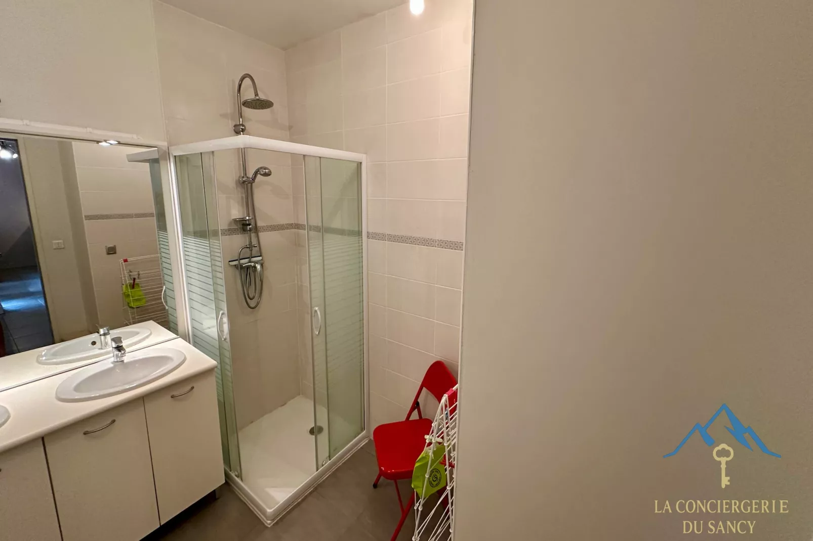 Le Flocon Le Mont Dore 4 pers-Badezimmer