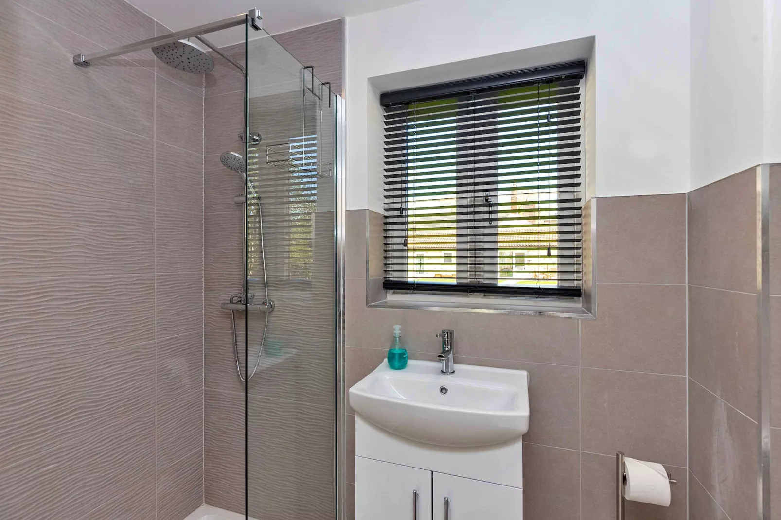 The Roost - Bathroom