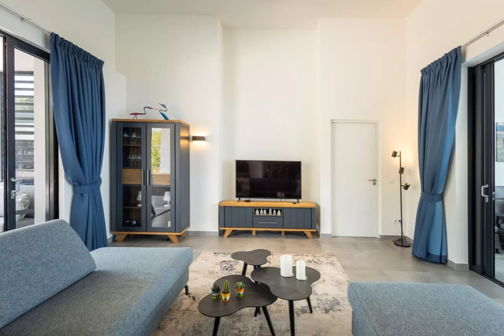 Holidays | 531-Salon