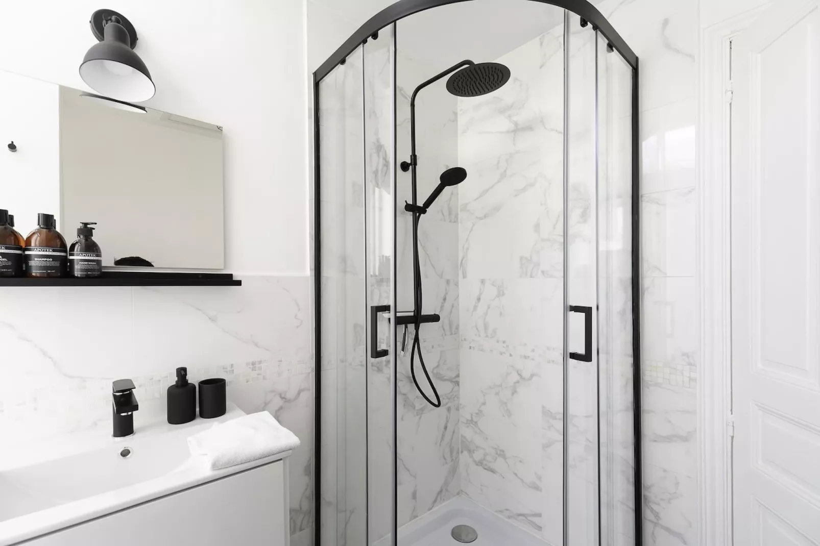 Villa Pax 2 - La Bourboule 4pers-Badezimmer