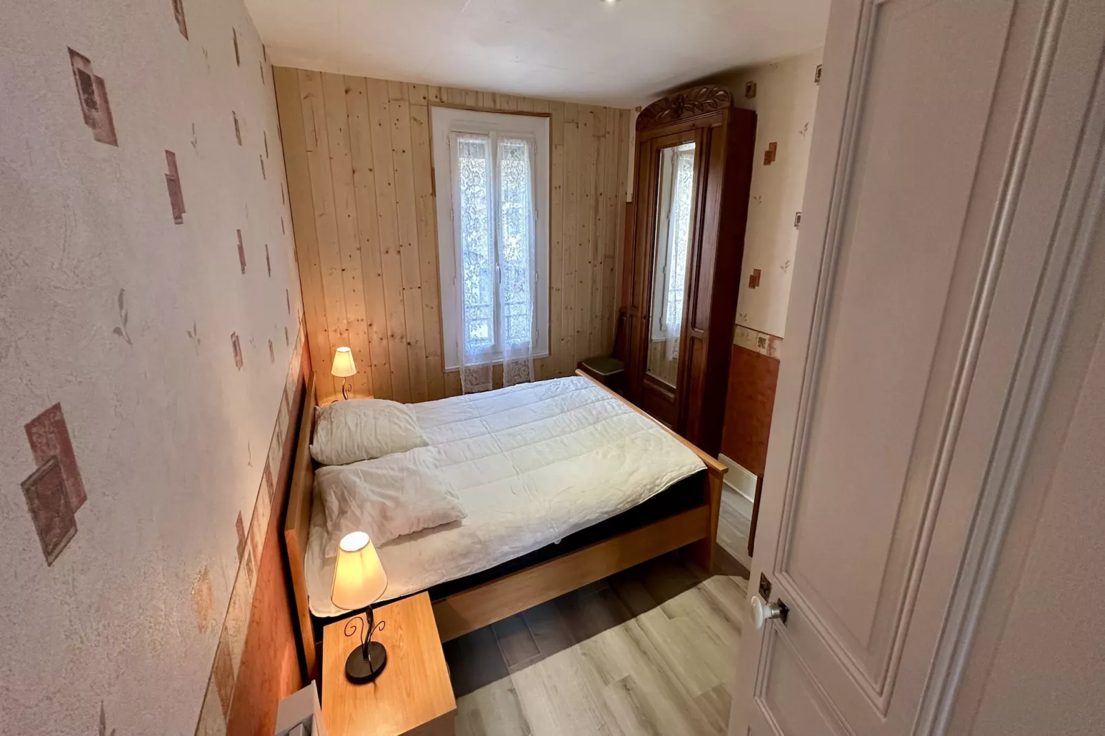 Les Myrtilles Le Mont Dore 6pers-Bedroom