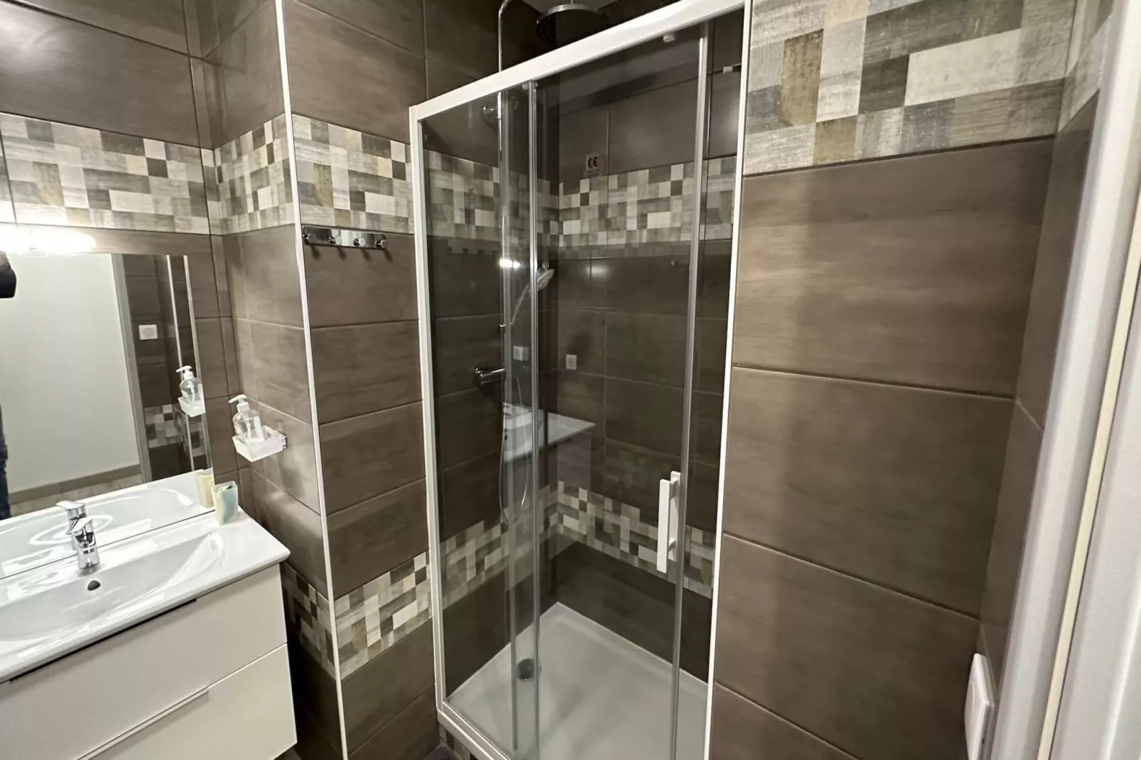Ruche 5 - Le Mont Dore 7 pers - Salle de bain