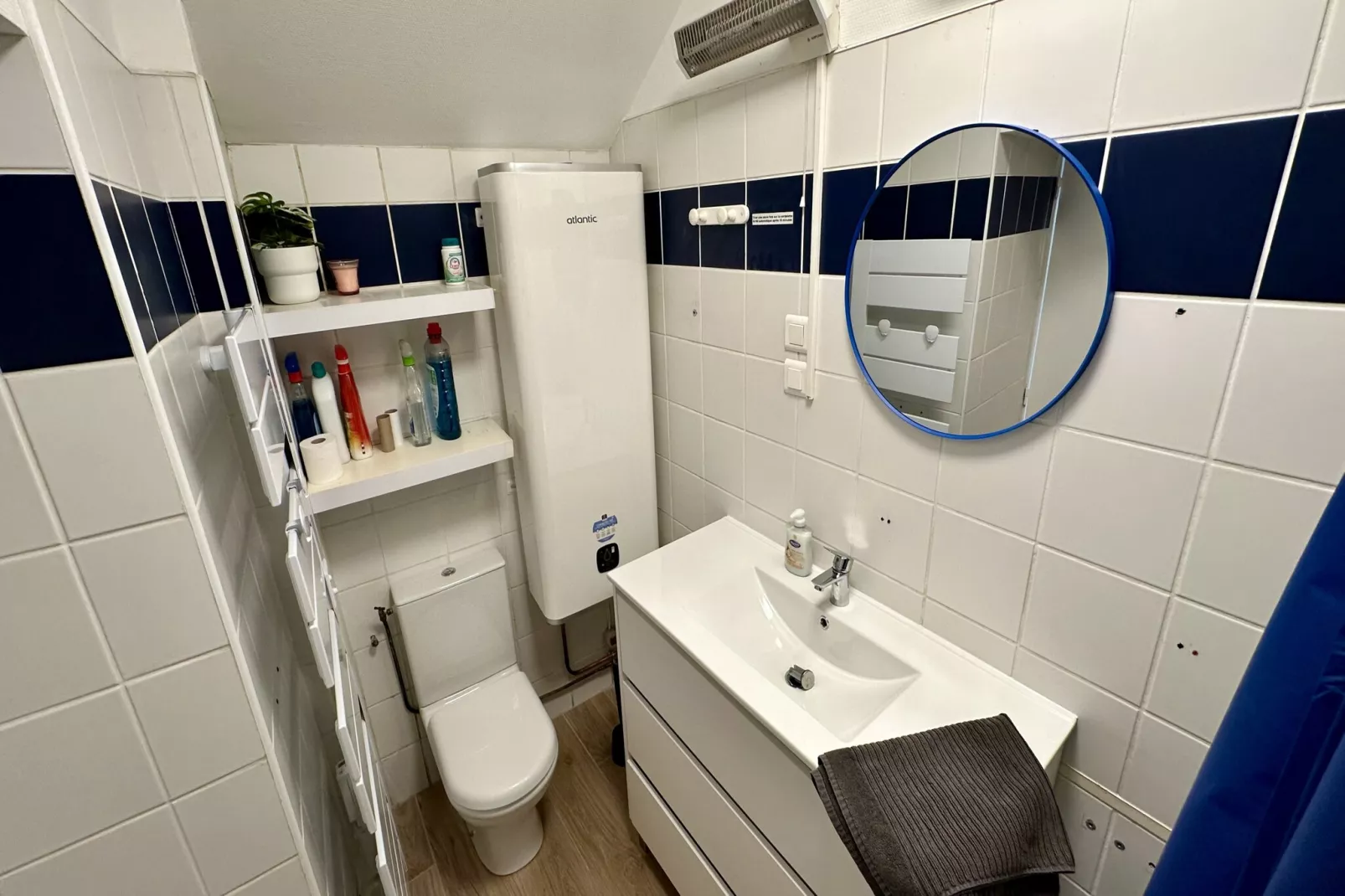 Le T2 Montlosier Le Mont Dore 4 pers-Bathroom