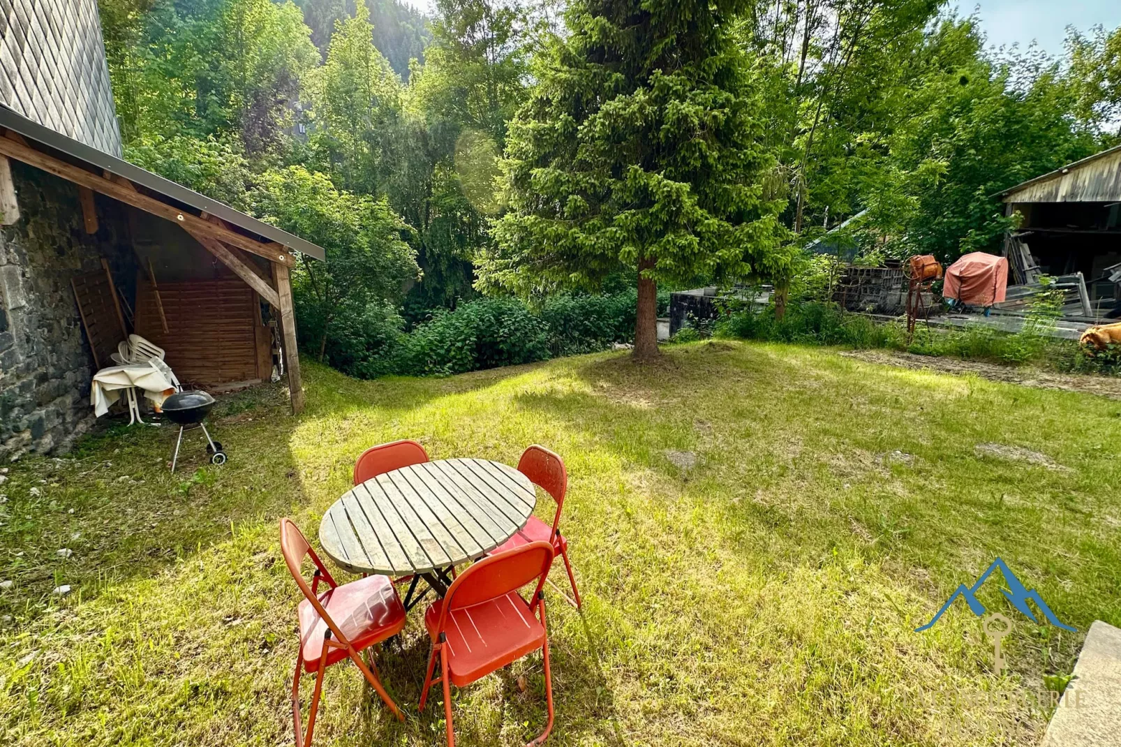 Le Flocon Le Mont Dore 4 pers-Garten Sommer