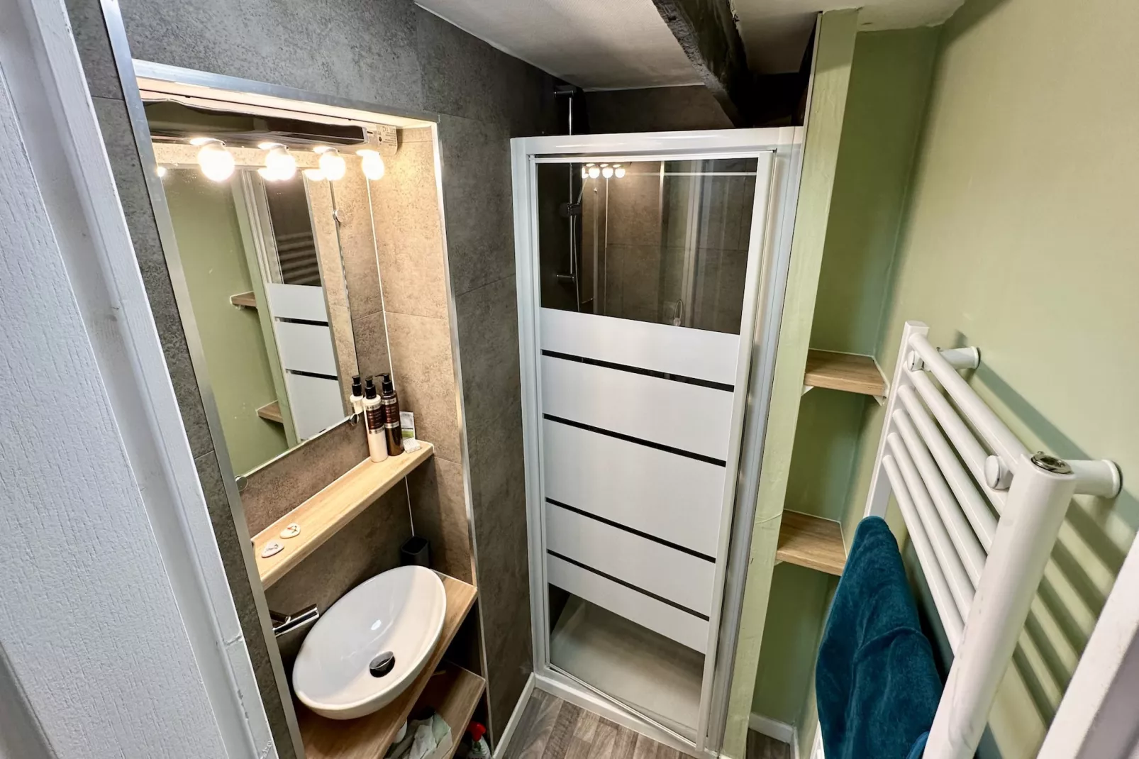 Le Soreiller 2/4 pers La Bourboule - Bathroom