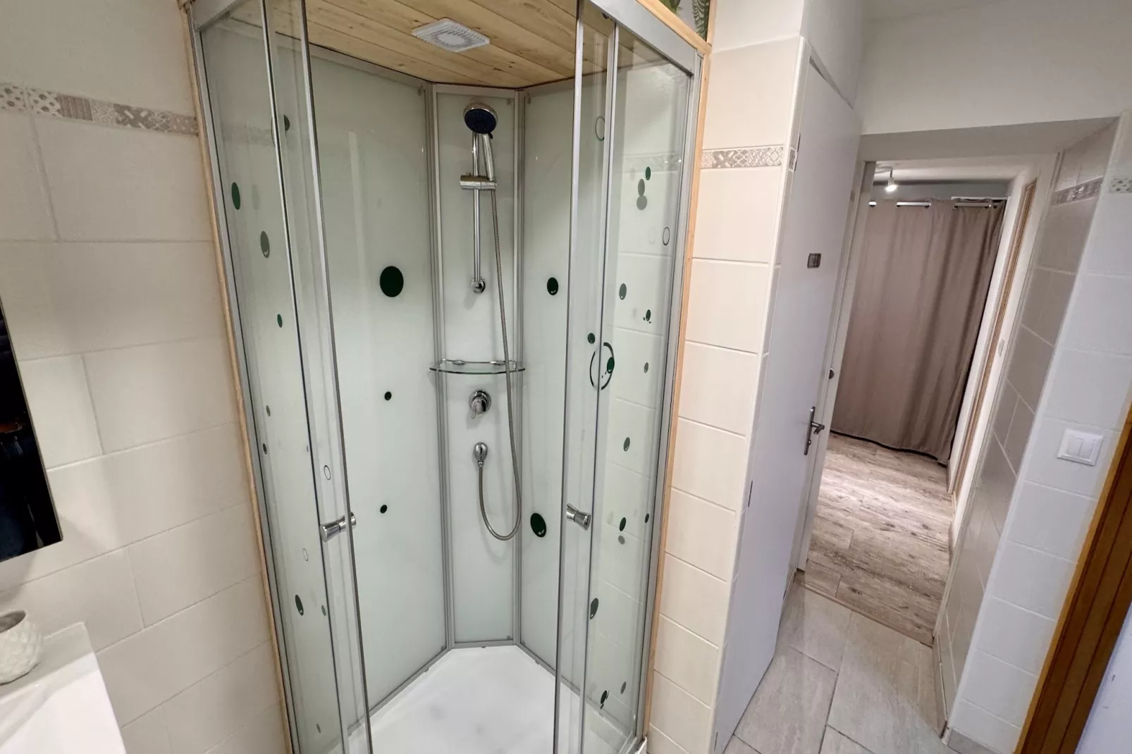 Le Jasmin 3pers Le Mont Dore - Salle de bain