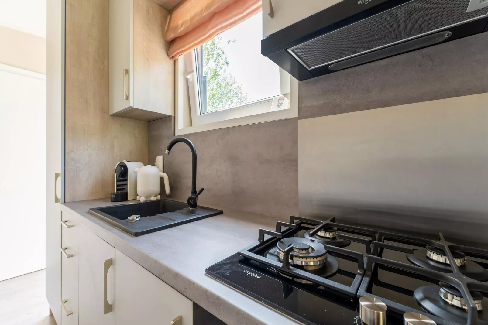 Fantail-Kitchen