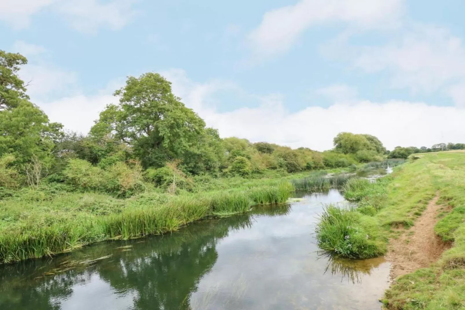 The Den - Areas within 20km in summer