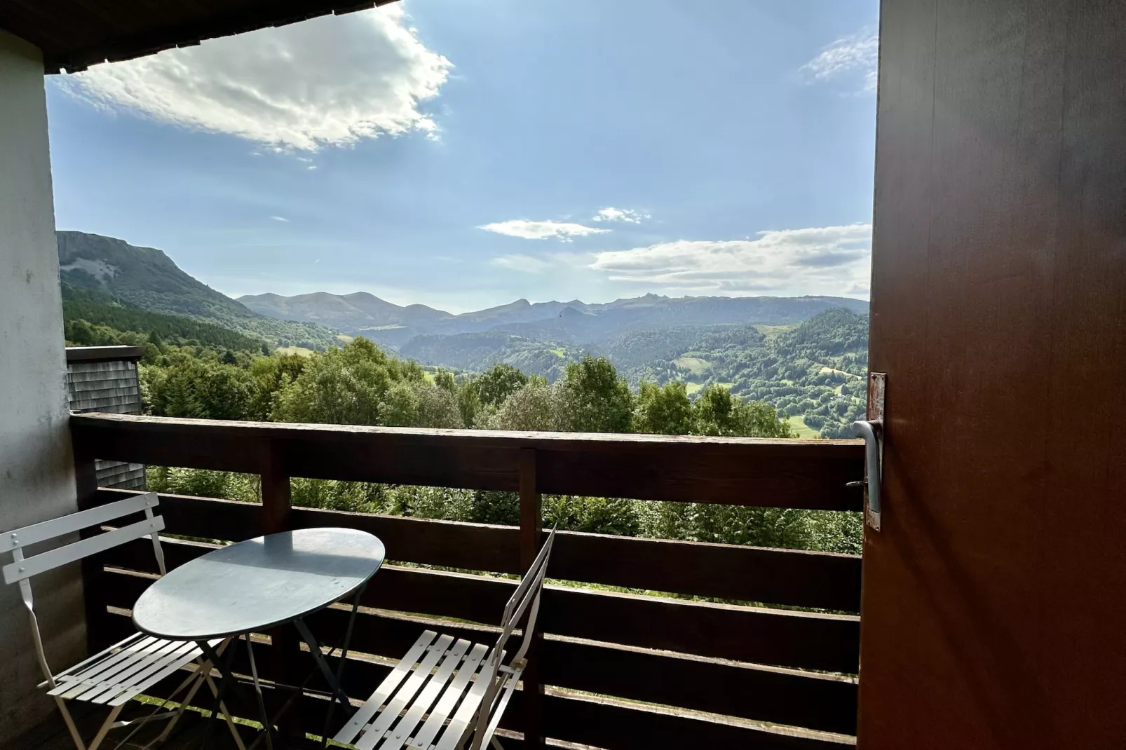 Le Joy - 10min des pistes - 5 pers - Terrace balcony