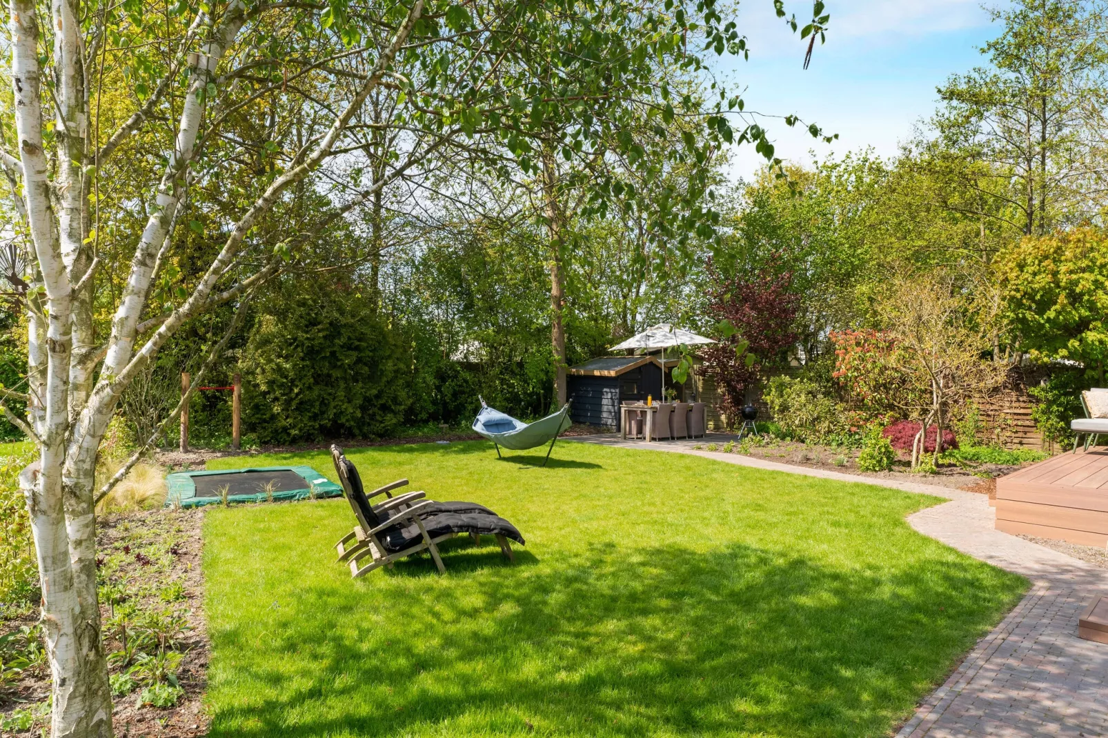 Fantail-Gardens summer