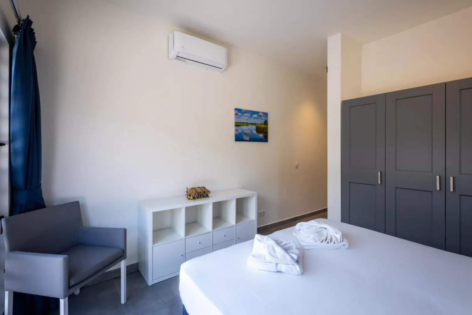 Holidays | 531-Chambre