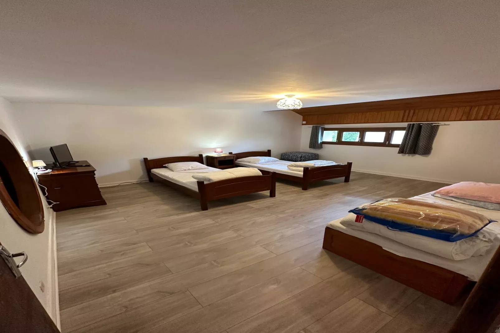 Villa Janchrisma - MontDore - 11pers - Chambre
