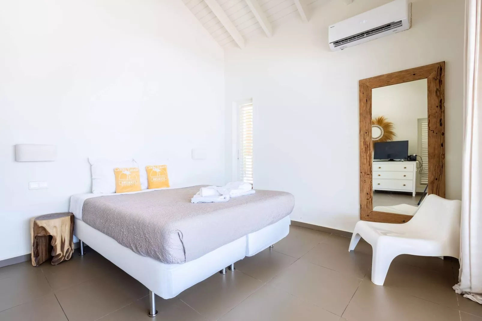 Holidays | 35-Chambre