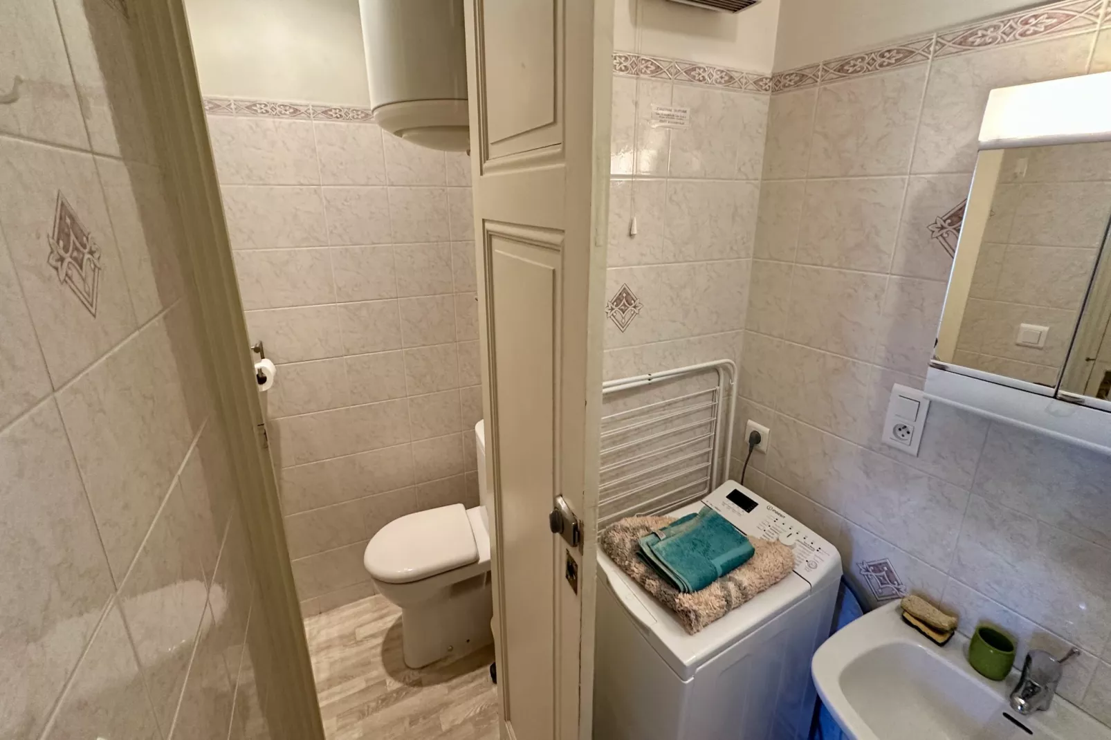 Le Métropole 410 La Bourboule-Badezimmer