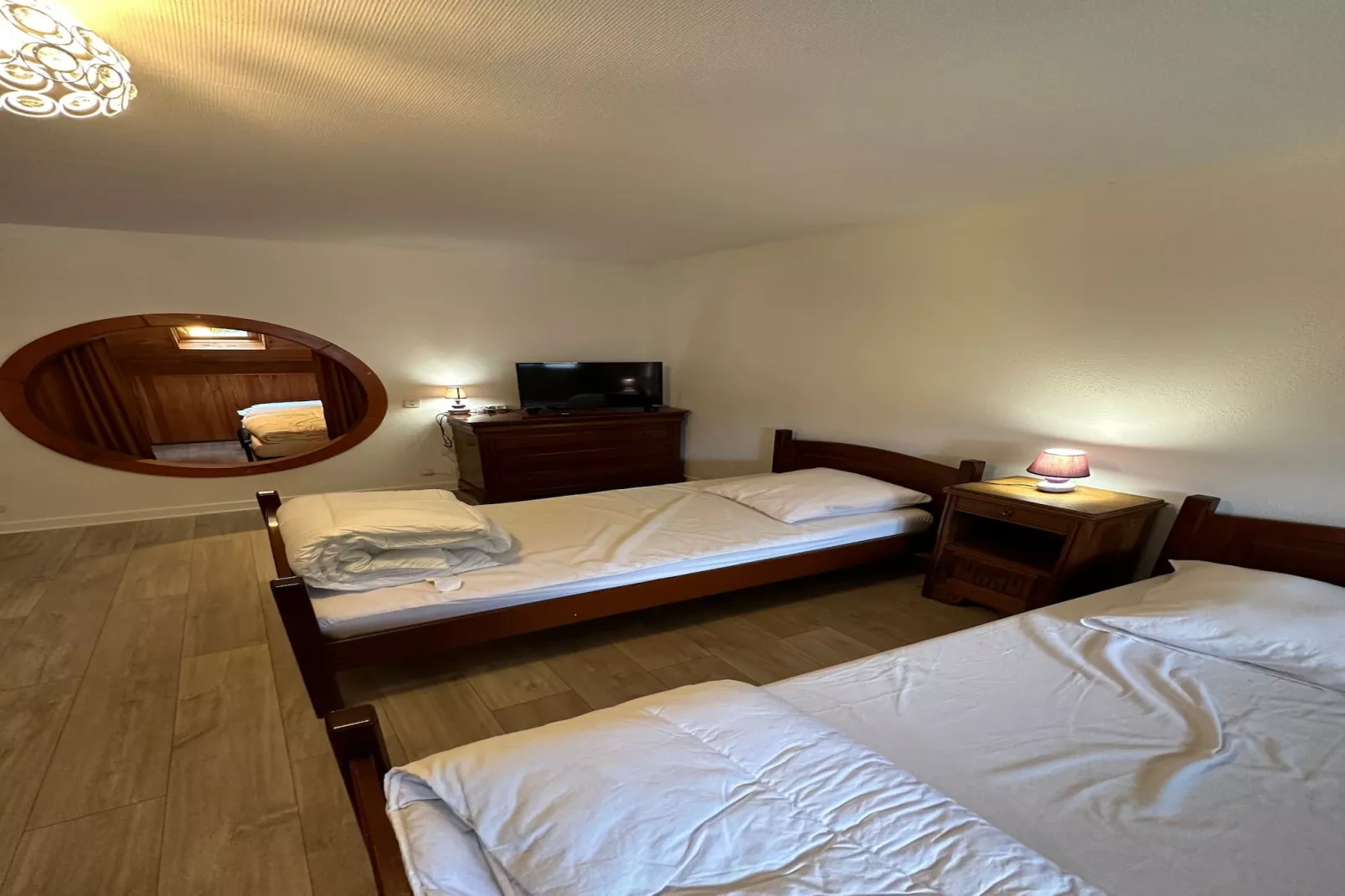 Villa Janchrisma - MontDore - 11pers - Chambre