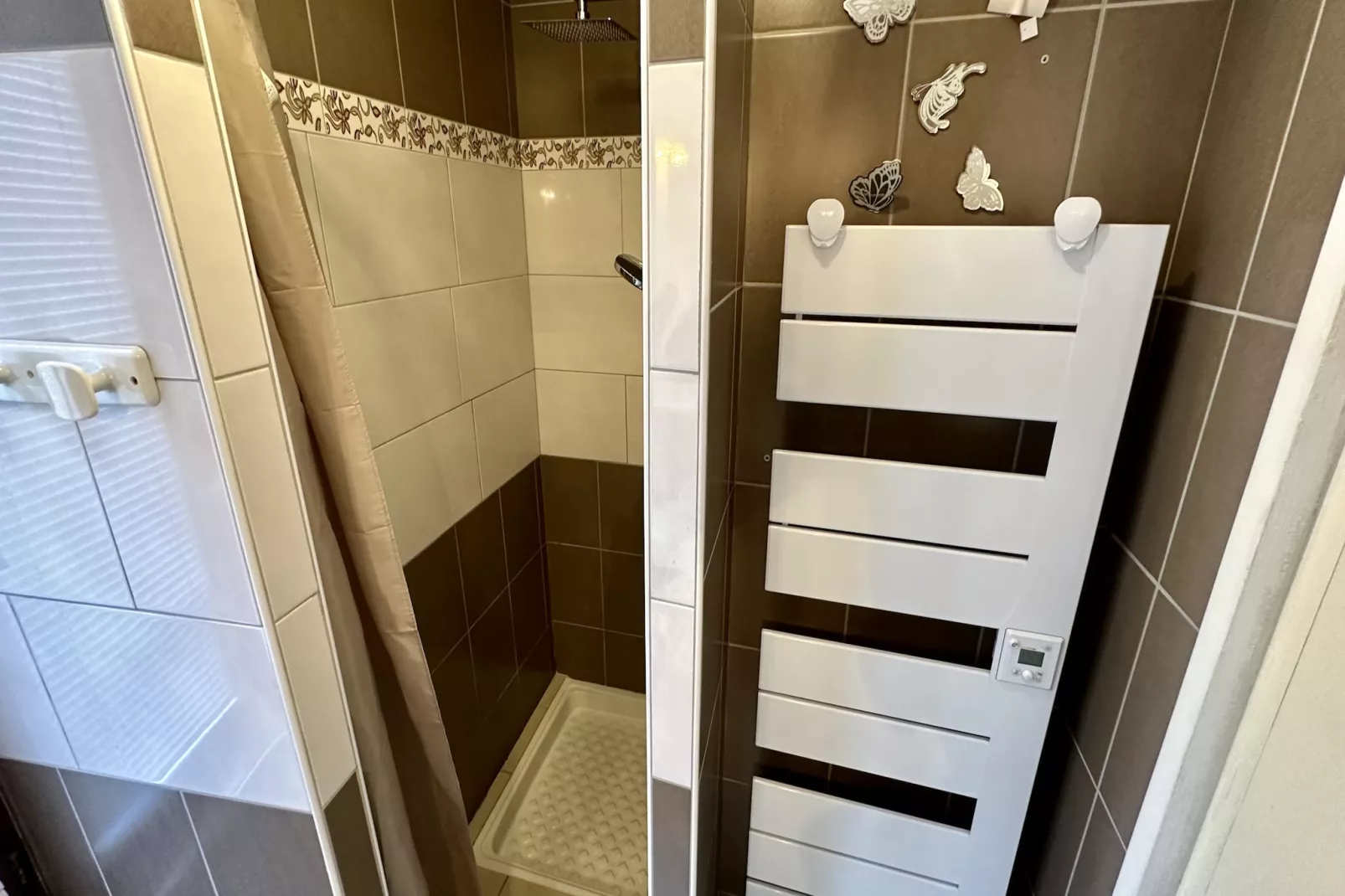 T3 Montlosier Le Mont Dore 5/7 pers-Bathroom