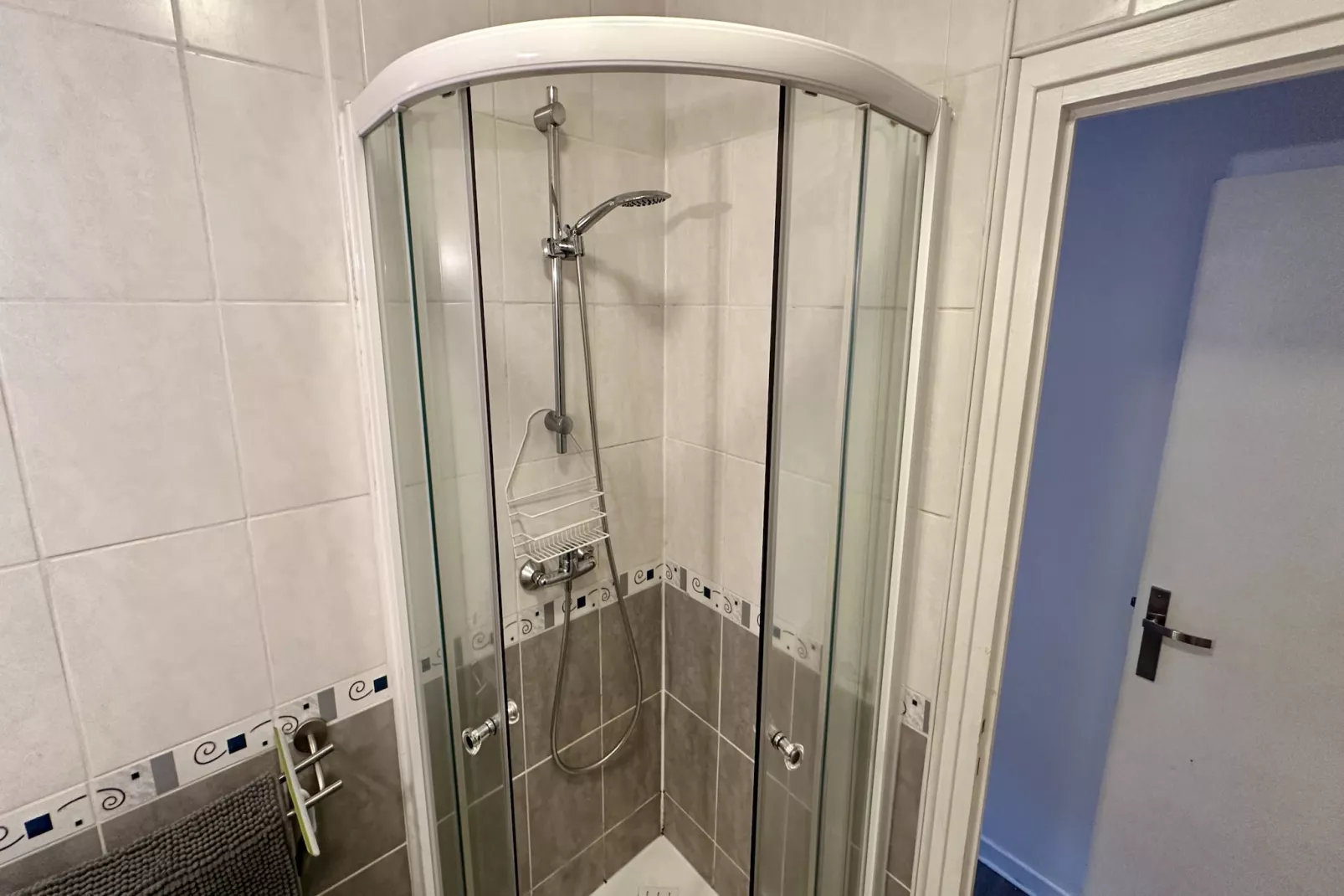 Le Therminus 42 - Le Mont Dore 6/8 pers - Salle de bain